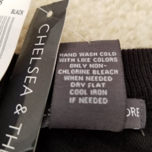 Chelsea & Theodore Lightweight Shirttail Sweater - Picture 4 of 4